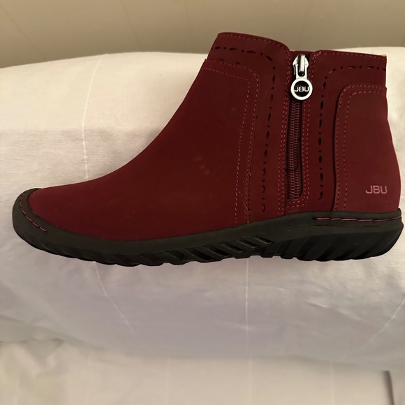 JBU Juno Bootie - Picture 2 of 3